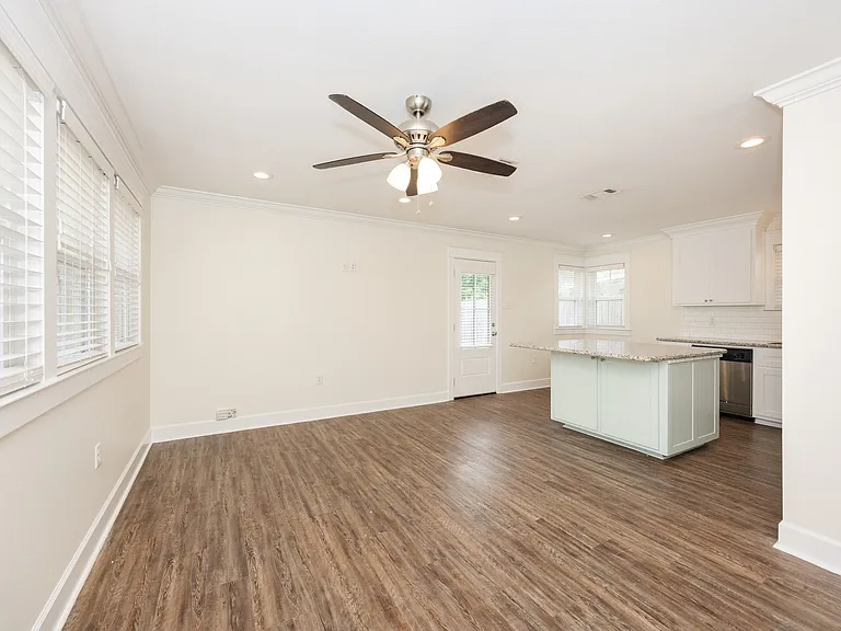 836 Steele Blvd — Photo 4