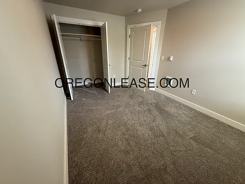 4040 Horace St Photo 1