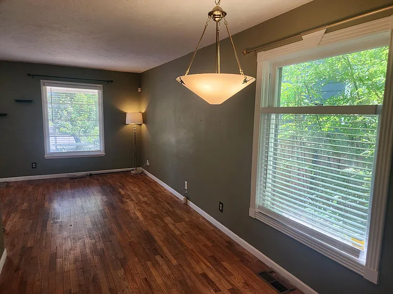 6915 SE Holgate Blvd — Photo 13