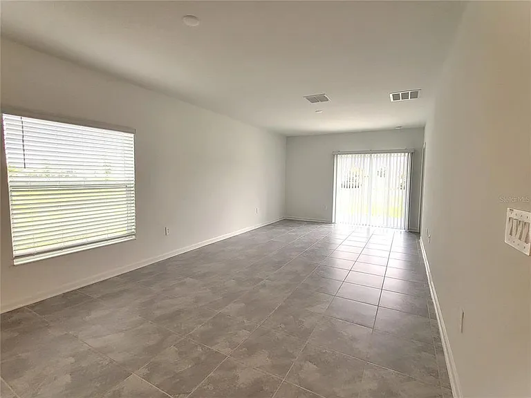 1469 Deepwater Cir — Photo 16