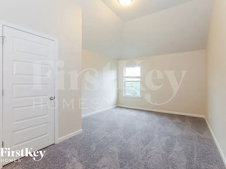 1328 Wild Rose Dr SE — Photo 11