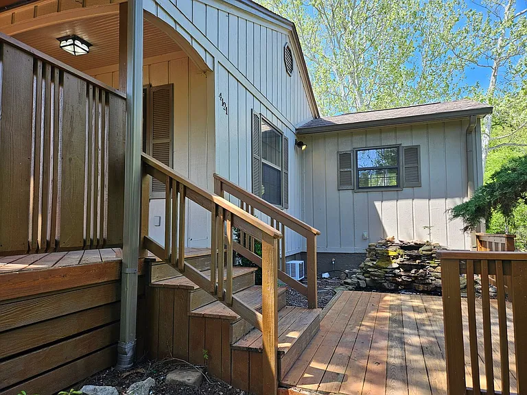 4121 Whistlers Way — Photo 26