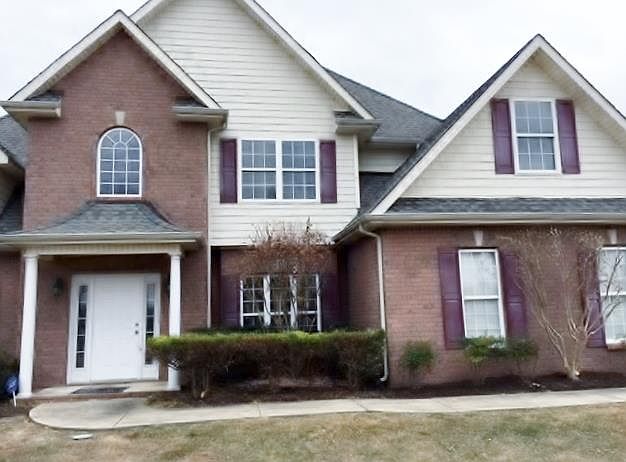 1st image of 2325 Saint Andrews Dr