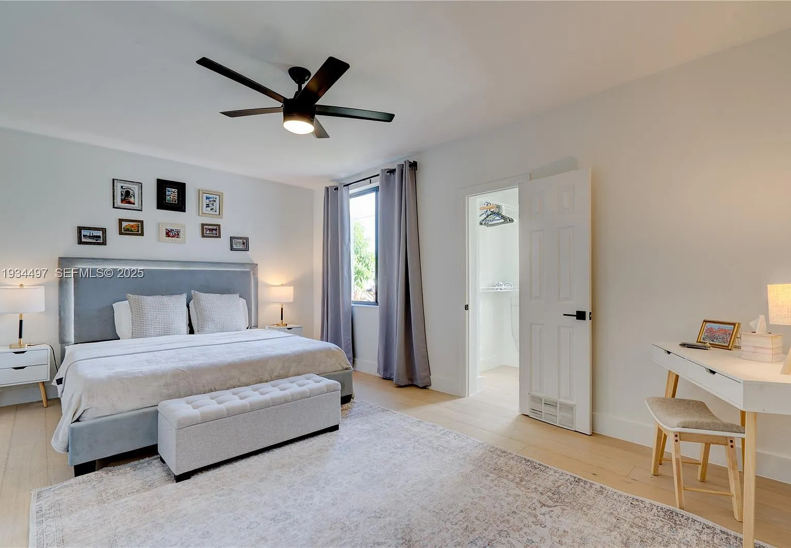 Dixie Manor — Photo 1