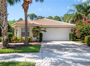 1372 Areca Cv, Naples, FL 34119