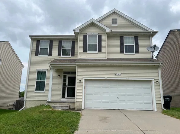 19618 T St, Omaha, NE 68135