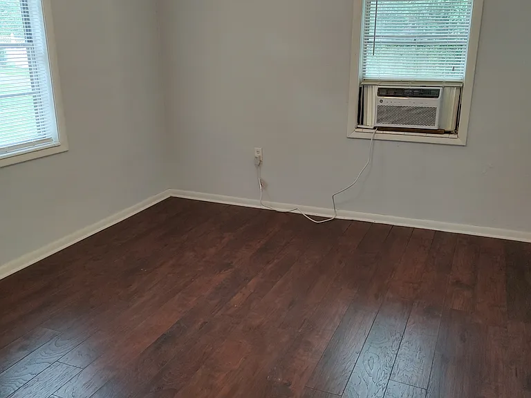 1641 Lakeview Dr #B — Photo 5