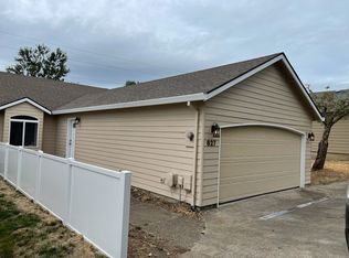 627 NW Meadows Dr, McMinnville, OR 97128
