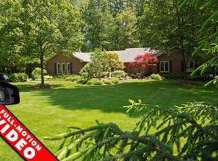 2231 Pepperidge Trl, Brighton, MI 48114