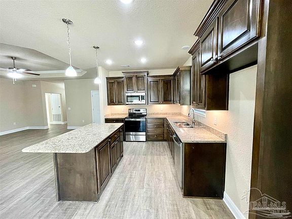 5th image of 3899 Shady Grove Dr