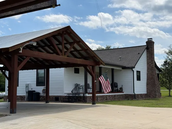 286 Eggbend Rd, Marksville, LA 71351