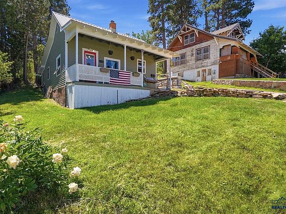 3rd image of 303 Grove St Lot D