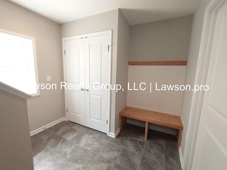3602 Colonial Green Cir SW — Photo 3