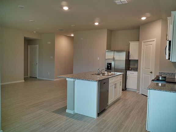 4th image of 1356 Dillard Creek Dr