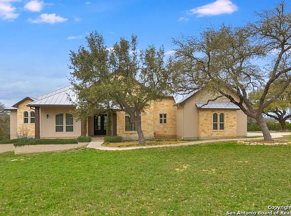 2nd image of 2115 Stagecoach Way