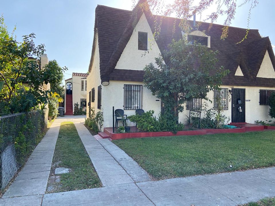 1st image of 2922 1/2 Santa Ana St