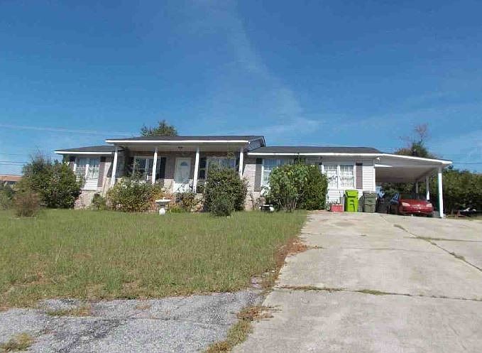 1st image of 2042 Woodstock Dr