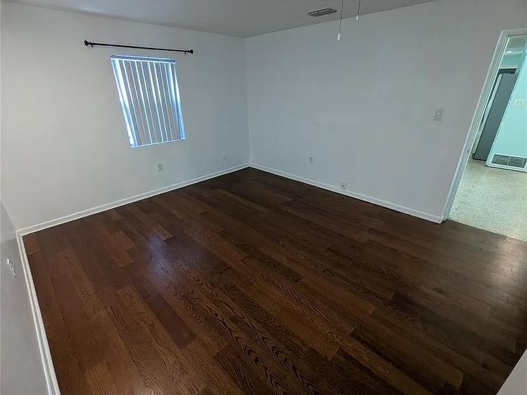 1521 Normandy Way — Photo 18