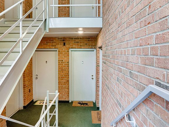 3rd image of 3240 S 28th St APT 303