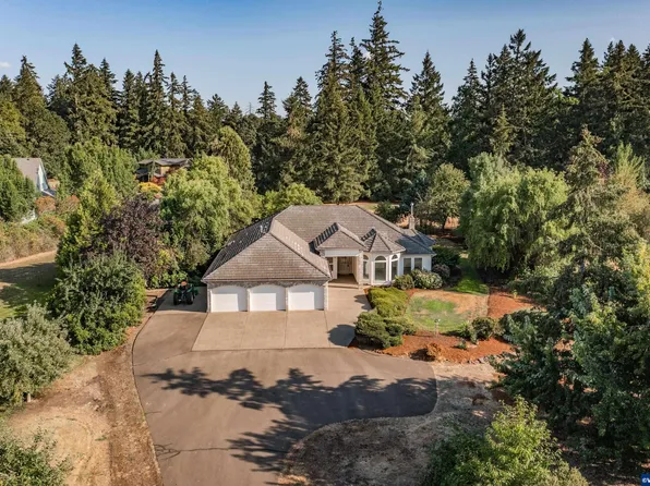6040 Rosemeadow Ln NE, Salem, OR 97317