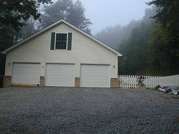 34x38 Finished Garage