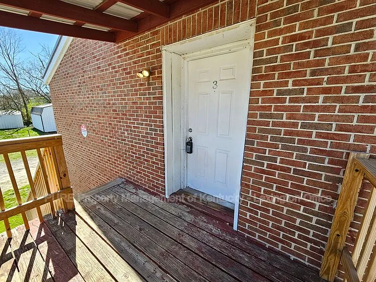 427 Cardwell Ave #3 — Photo 2