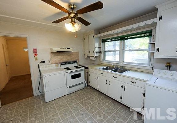 5th image of 611 Elmira Ave