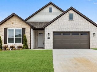 4258 W Huron Loop, Fayetteville, AR 72704