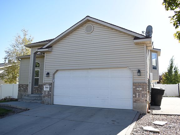 4th image of 5868 S Stone Flower Way