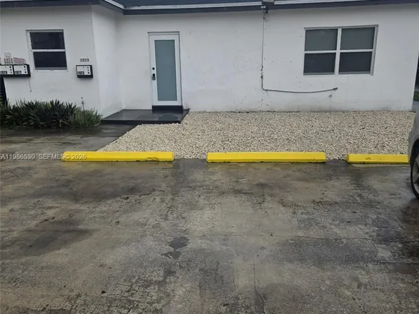 1975 NW 24th Ct, Miami, FL 33125