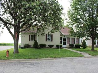 1301 Lipper Ave, Higginsville, MO 64037