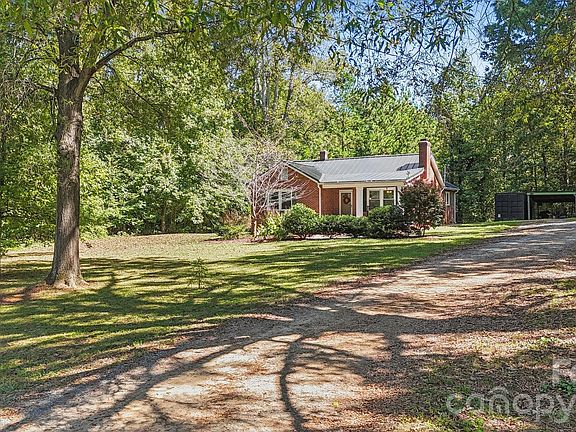 3rd image of 4416 McClure Rd