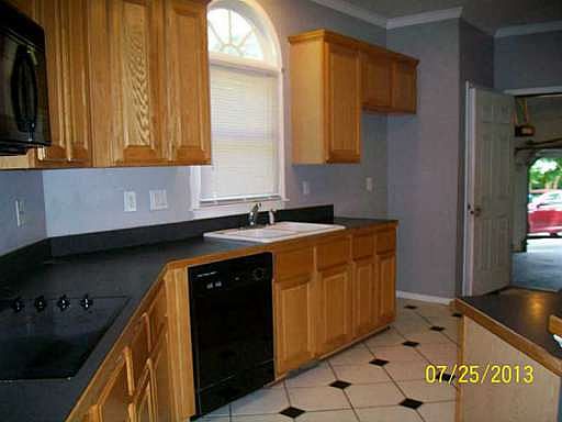 2nd image of 2312 Fairwood Cir