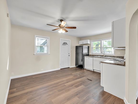 Kitchen Alt View