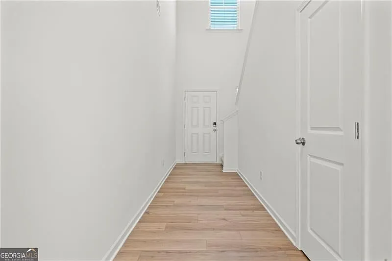 6 bed, 3.0 bath, $2,450 — Photo 2