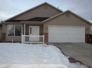 31 E 2450 S, Clearfield, UT 84015