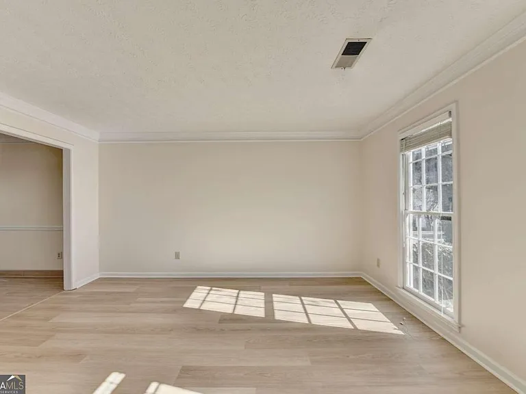 3945 Genoa Ct — Photo 10