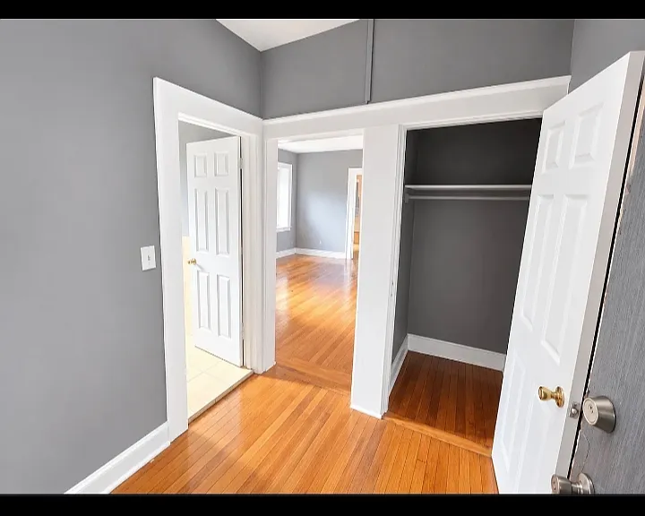 322 Park Ave #2L — Photo 2