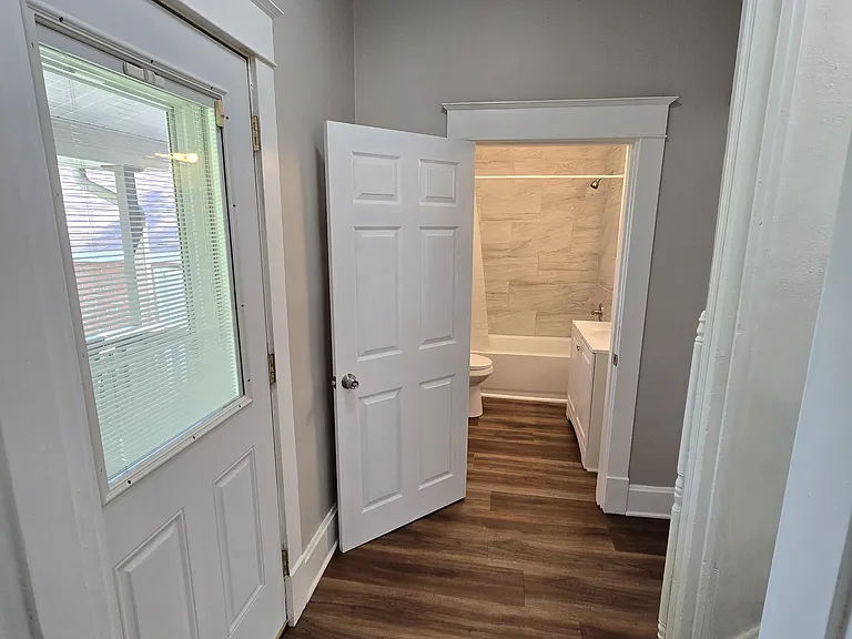 3532 Fullerton Ave — Photo 38