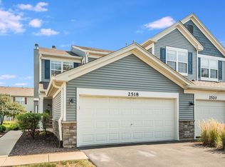 2518 Golf Ridge Cir #2518, Naperville, IL 60563