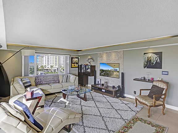 5th image of 1200 Hibiscus Avenue #602