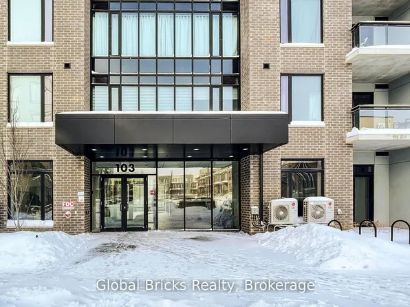 103 Roger St #313, Waterloo, ON N2J 0G2