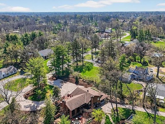 44th image of 10 Vouga Ln