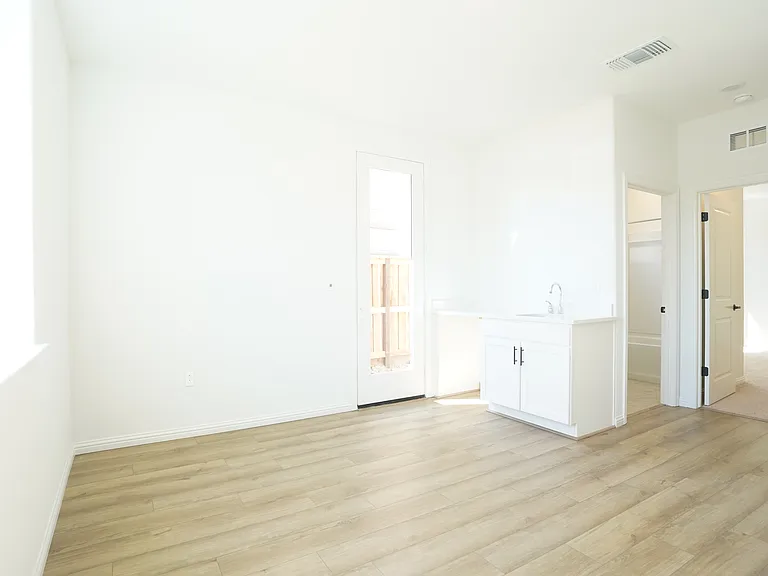 3495 Posey St #1 — Photo 4