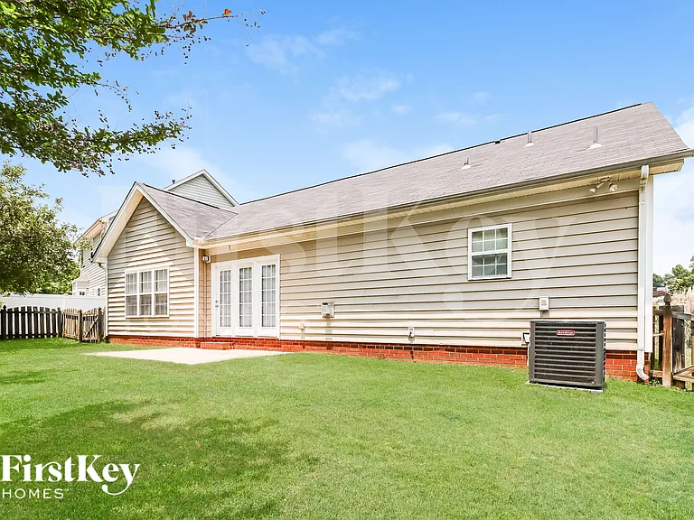 103 Tilton Dr — Photo 15