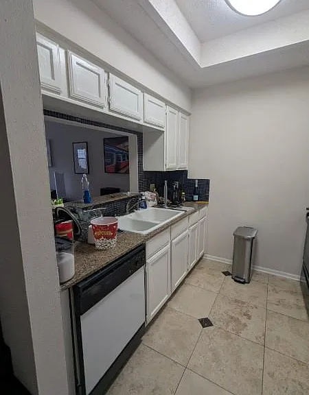 505 Bellevue Pl #7 — Photo 8