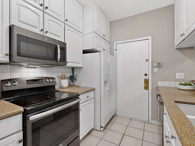 3105 San Jacinto St #306 — Photo 17