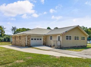 293 Neal Dr, Gurley, AL 35748