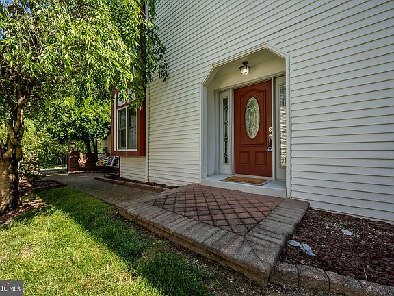 5th image of 4861 Plum Run Ct