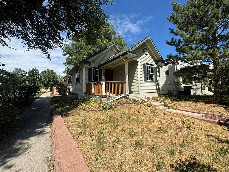 1701 Grove St — Photo 2